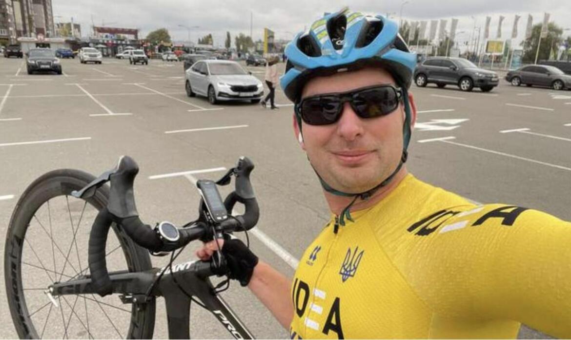 Український депутат опублікував фотографію з дорогим велосипедом