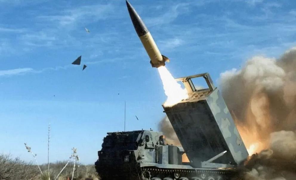Зеленский ответил, действительно ли украинские военные начали использовать ракеты ATACMS