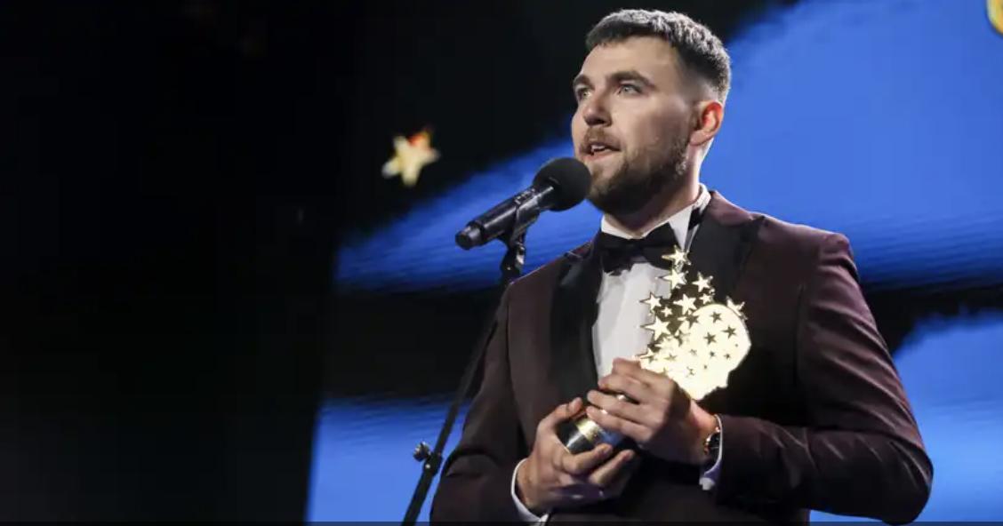 Найкращий вчитель української мови та літератури назвав твори, які варто прибрати зі шкільної програми