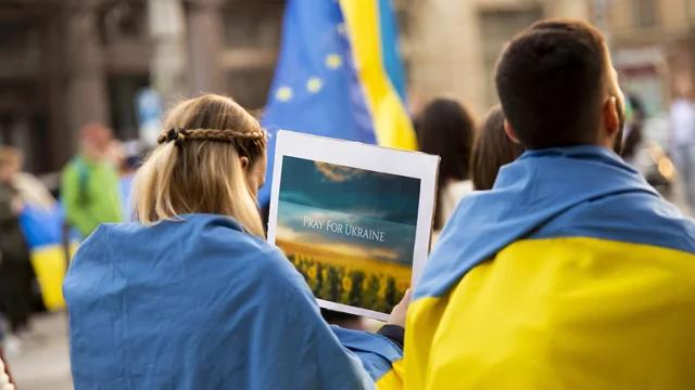 Соціолог Лібанова вважає, що Європа думає, як утримати українських біженців