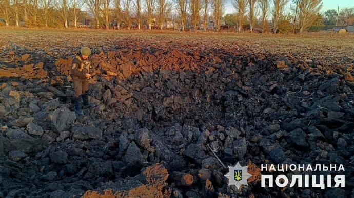На Донеччині поліцейські попали під ворожий обстріл: є поранені