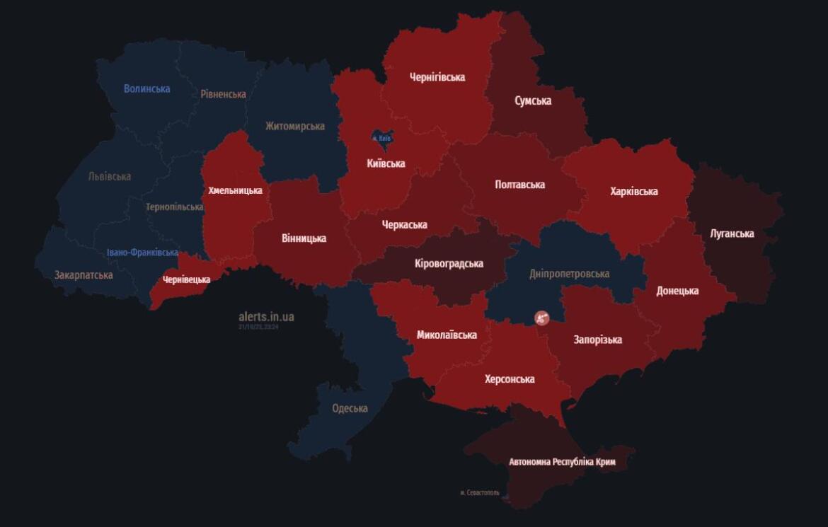 Росія вночі масовано атакувала дронами Україну: деталі
