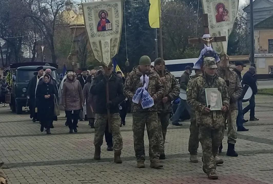 С бойцом 128-й бригады попрощались в Ровенской области
