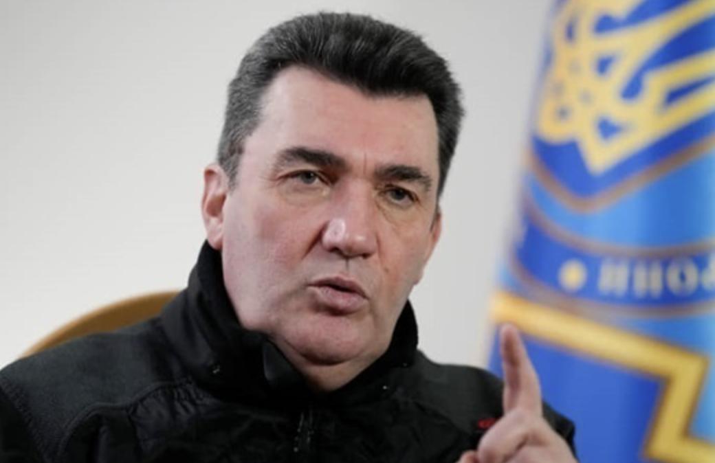 Українцям розповіли, скільки заробляє секретар РНБО