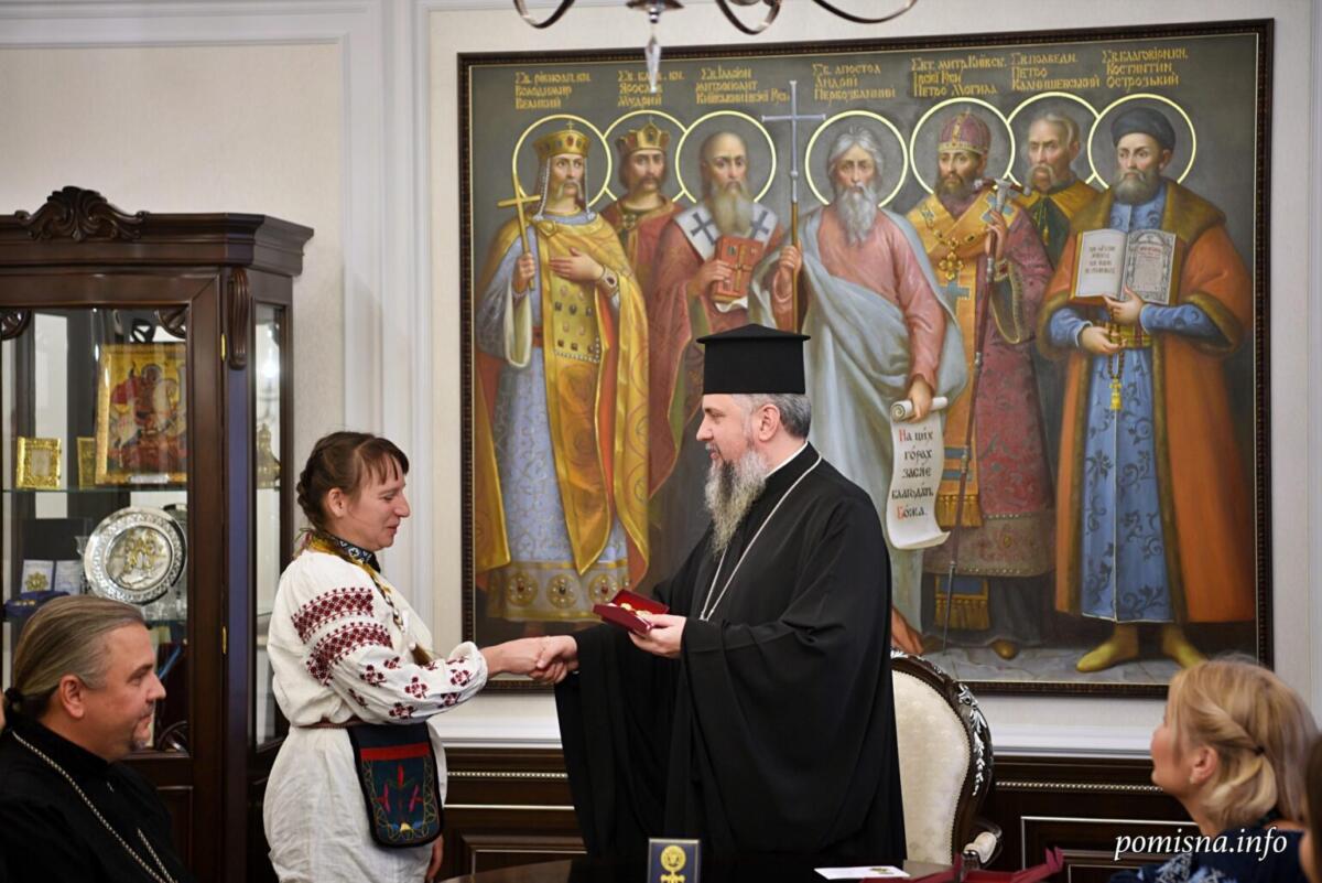 Митрополит Епіфаній зустрівся з українськими волонтерами