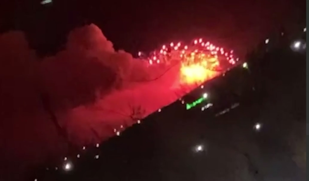 Пожежа та вибухи на воєнних складах у Волгоградській області: що відомо