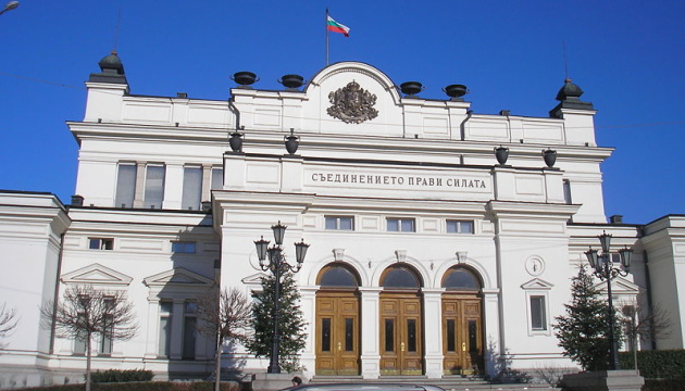 У Болгарії схвалили передачу броньованої техніки Україні