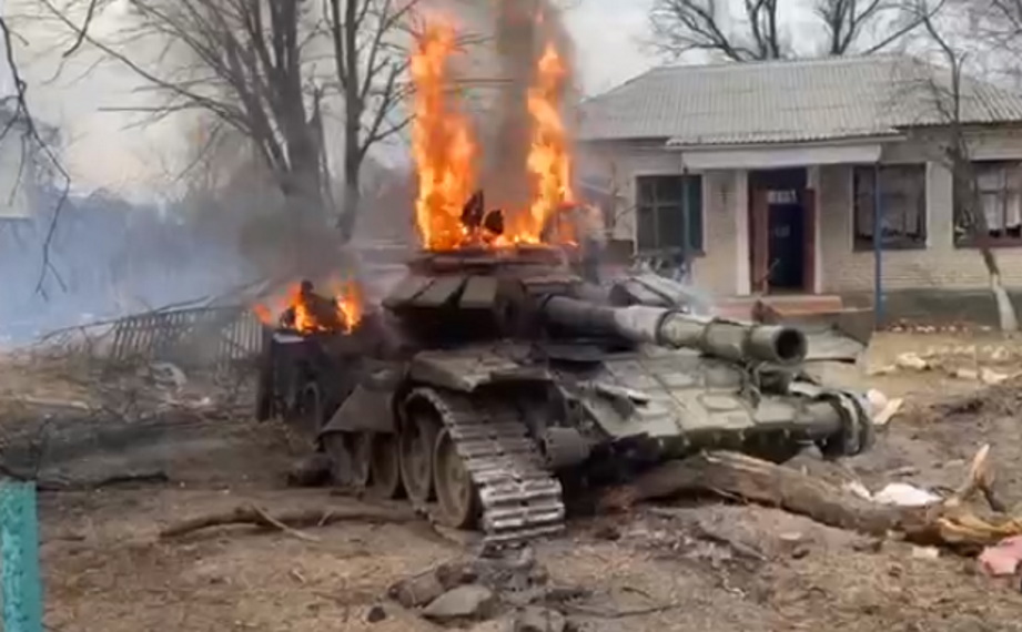 За добу Сили оборони знищили понад 900 окупантів та 55 танків і броньовиків