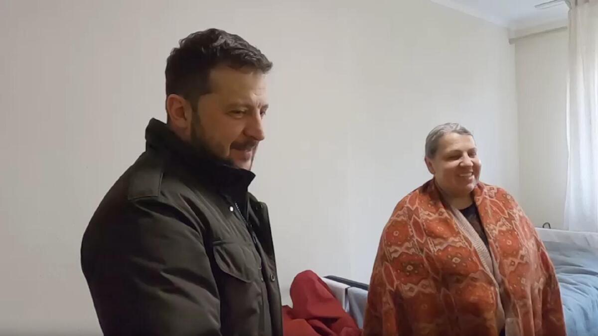 Володимир Зеленський відвідав центр допомоги переселенцям в Одесі