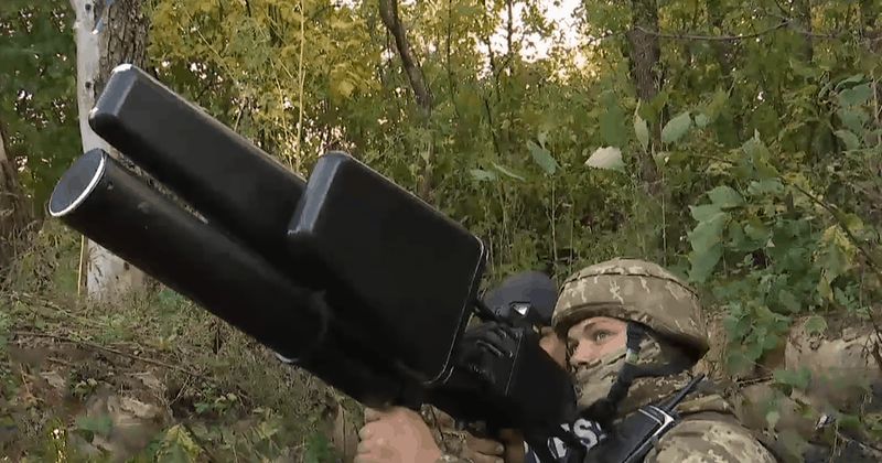 Прикордонники на Сумщині «приземлили» ворожий дрон-камікадзе