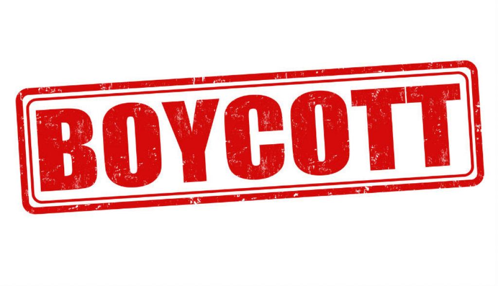 Більше половини українців заявляють, що бойкотують товари виробників, які залишаються на ринку Росії