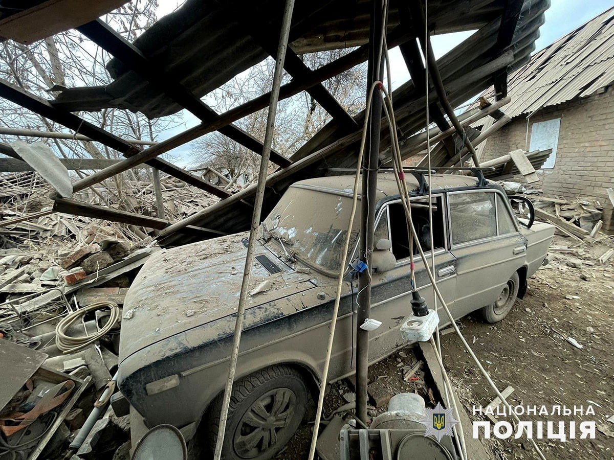 Росіяни обстріляли 11 населених пунктів Донеччини: травмовані п’ятеро людей