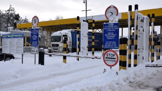 У передріздвяну суботу зафіксовано пік пасажиропотоку на українському кордоні
