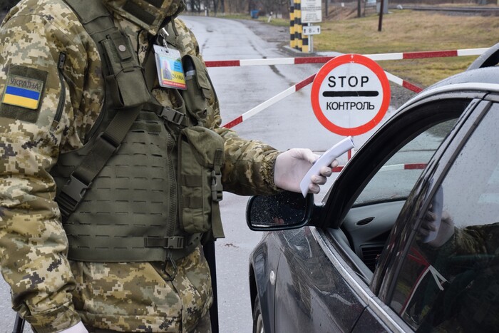 У Верховній Раді розповіли, як народні депутати тікають за кордон