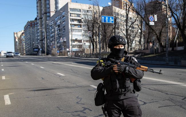 На Київщині правоохоронці посилюють перевірки громадських місць