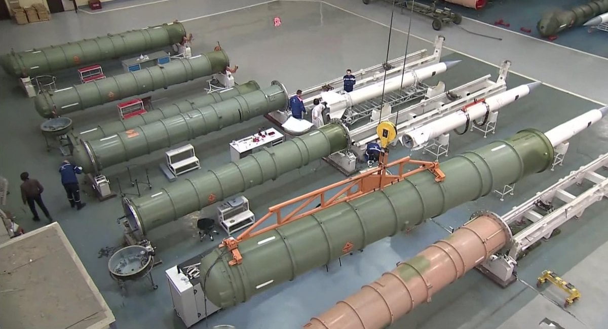 У Зеленського зробили припущення, якими ракетами росіяни атакували вночі Київ