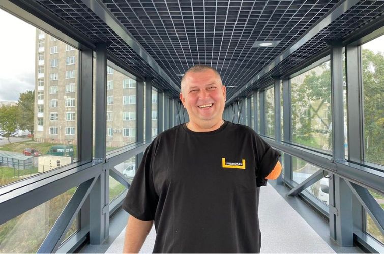 Український військовий, який на фронті втратив руку, розповів свою історію