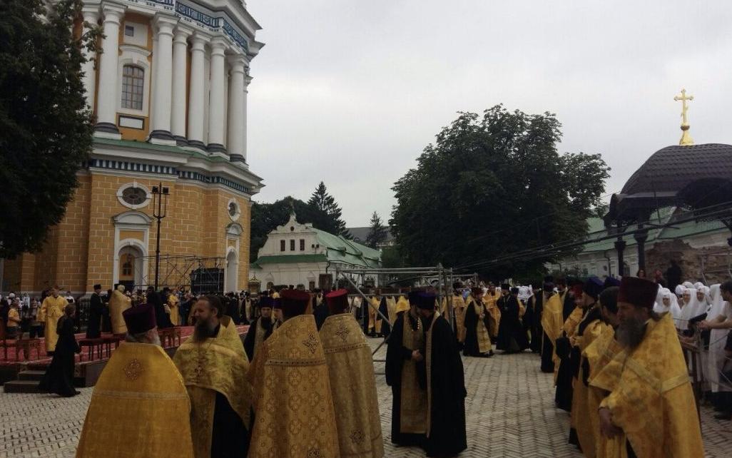 На Закарпатті священник московського патріархату уник вʼязниці за пропагування комунізму