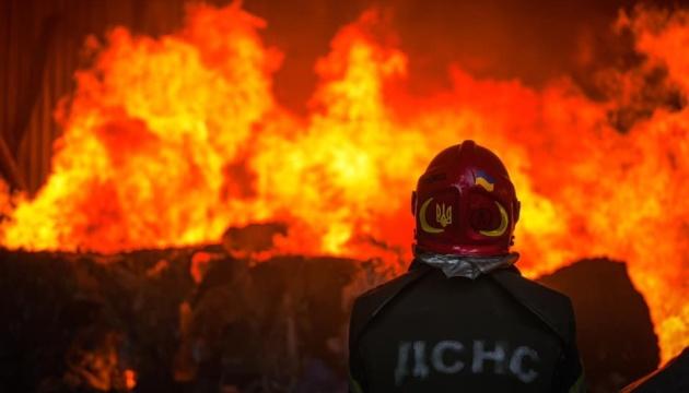 У Донецькій області назвали кількість пожеж, які стались через російські обстріли