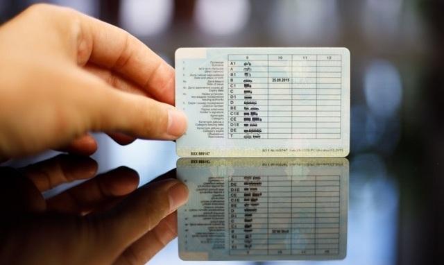 У МВС назвали кількість українців, які вже скористались міжнародною доставкою посвідчення водія