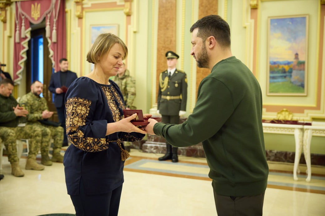 Президент до Дня Соборності відзначив орденами та медалями військових і цивільних українців