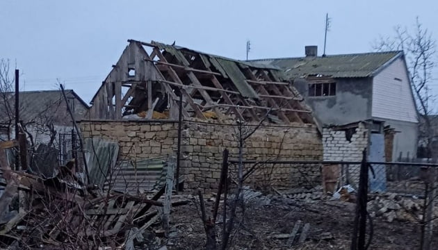 Російські війська не припиняють обстрілювати Херсон і область