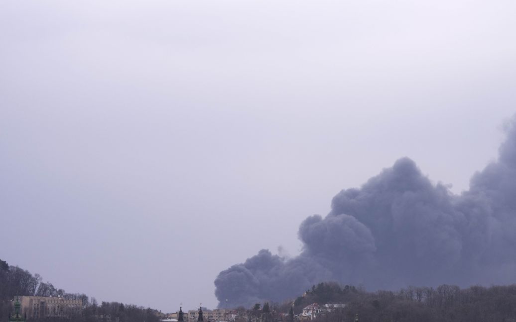 На Хмельниччині сили ППО ЗСУ збили російську ракету