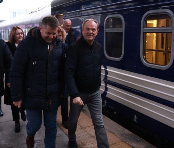Польський премʼєр-міністр прибув до Києва