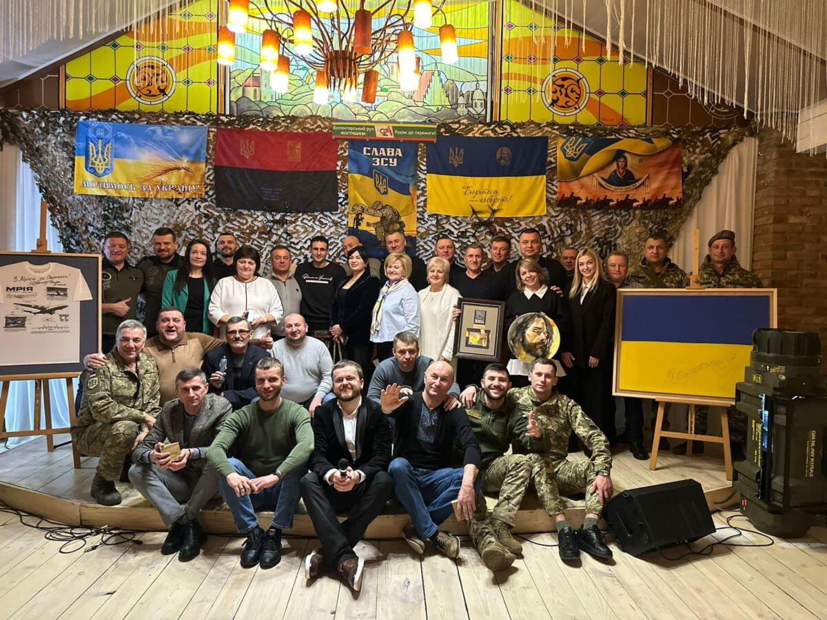 Зібрали 2,4 мільйона грн для ЗСУ: на Львівщині провели благодійний аукціон
