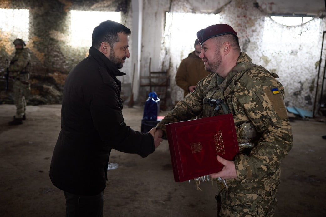Полковнику Олегу Апостолу присвоєно звання Героя України