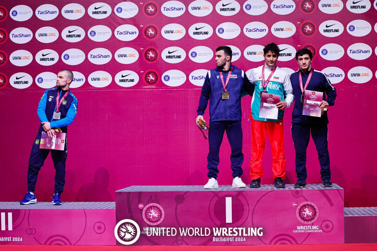 На чемпіонаті Європи український борець відмовився від спільного фото з російським представником