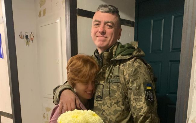 На фронті поранено чоловіка відомої української художниці Євгенії Гапчинської
