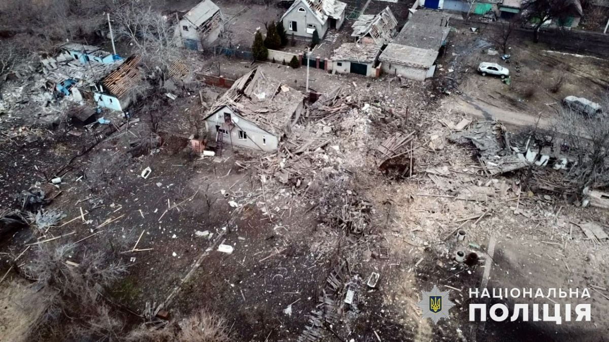 Внаслідок російських обстрілів на Донеччині поранено близько 20 людей, ще двоє загинуло