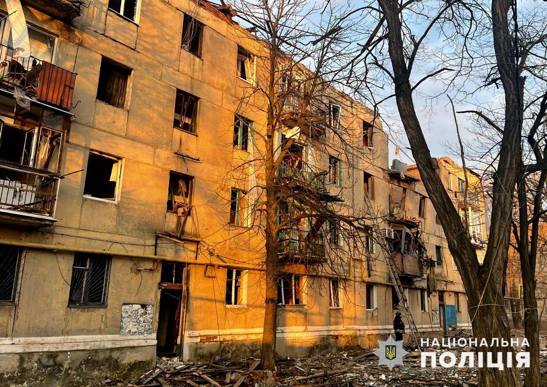 Росіяни 12 разів обстріляли Донеччину: поранено людину