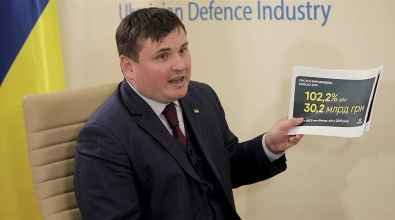 Українцям розповіли, cкільки заробляв колишній очільник Херсонської ОДА Юрій Гусєв перебуваючи в «Укроборонпромі»