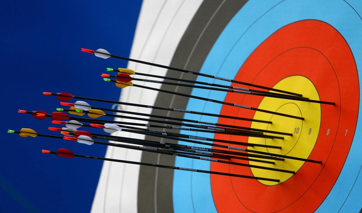 На чемпіонаті Європи зі стрільби з лука у приміщенні девʼять нагород завоювала збірна України
