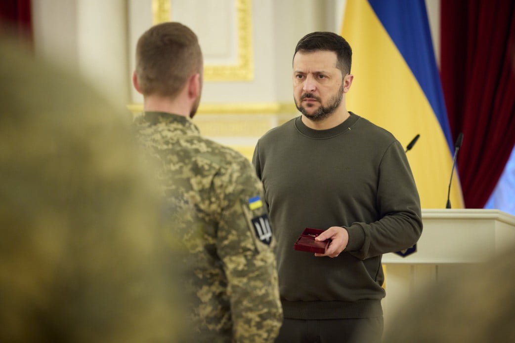 Військовослужбовців ГУР, які знищили російський ракетний катер, президент відзначив нагородами