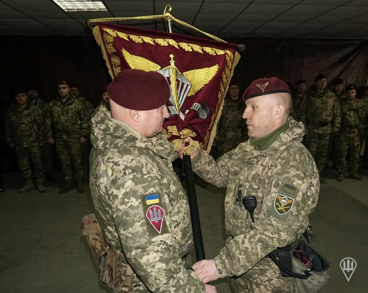 У ДШВ ЗСУ провели церемонію передачі штандарта командувача