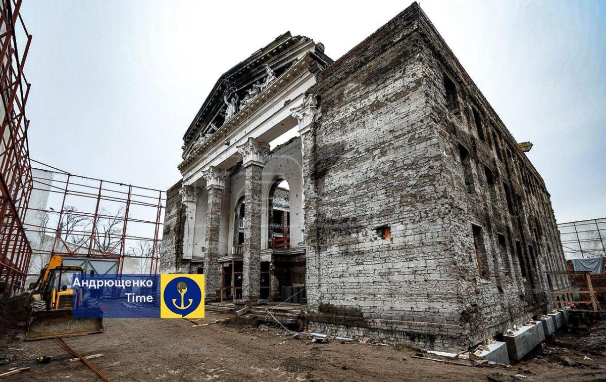 У мережі показали, який нині вигляд має драмтеатр в окупованому Маріуполі (фото)