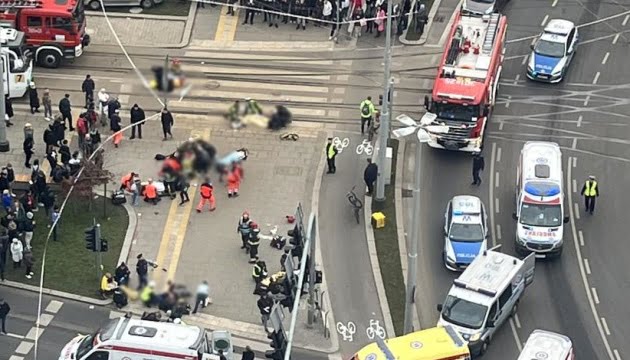 Масштабна ДТП у Польщі: серед постраждалих ‒ шестеро українців