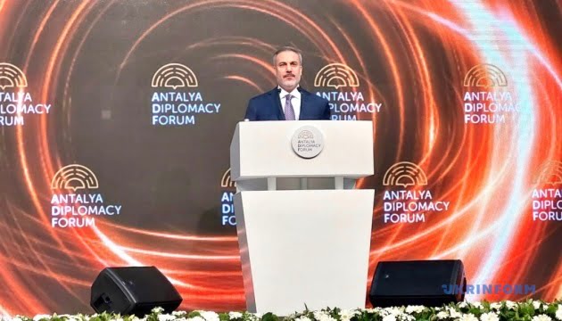Потрібно розпочати діалог щодо припинення вогню в Україні ‒ турецький міністр