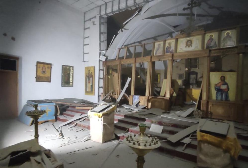 На Дніпропетровщині вночі російські окупанти пошкодили церкву та приватні будинки