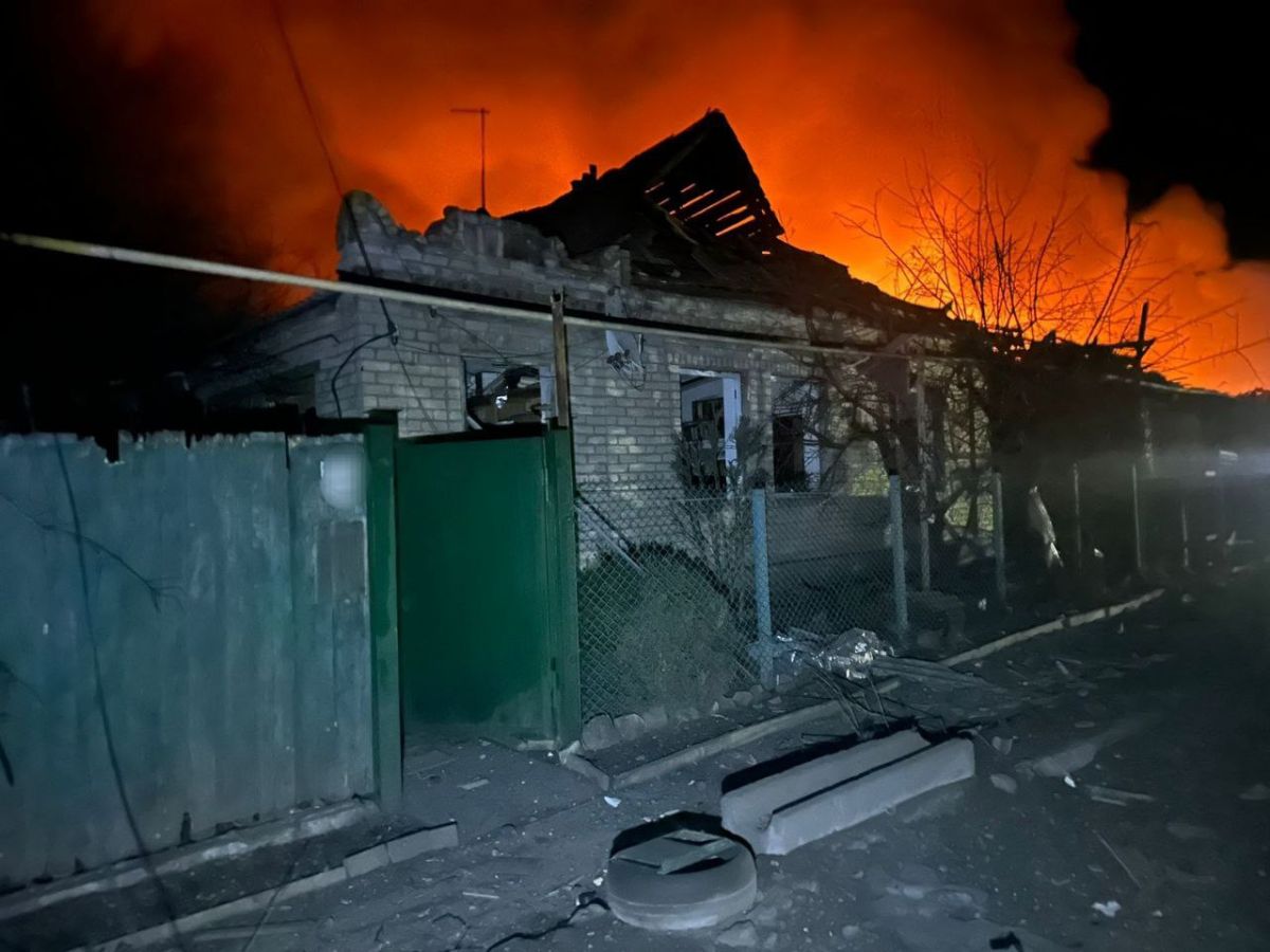 Росіяни завдали ракетного удару по Селидовому: поранено людей