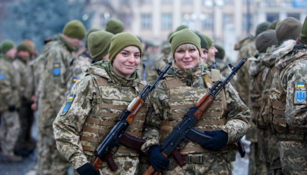 В Україні висловилися за створення жіночих підрозділів ЗСУ