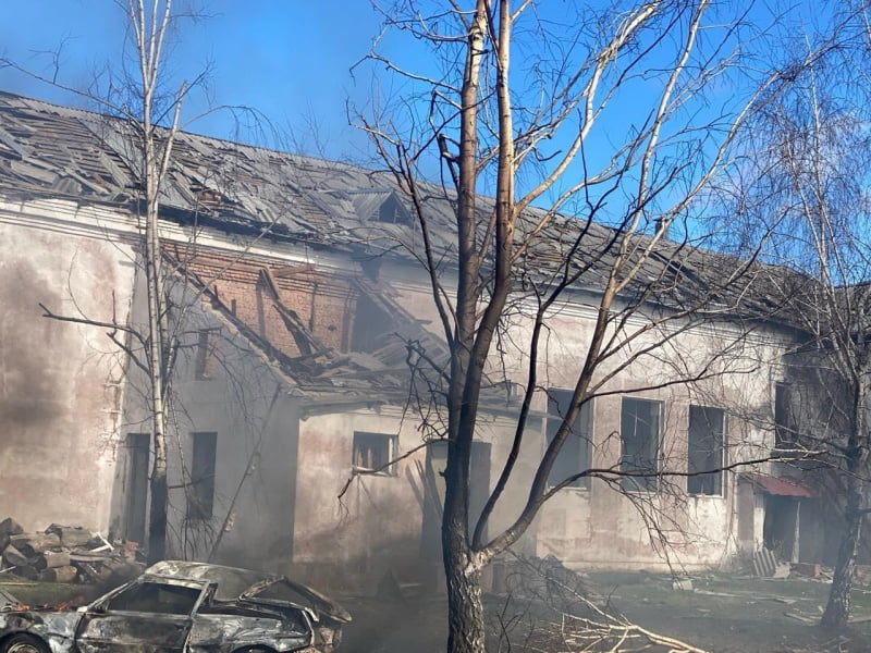 Окупанти обстріляли прикордоння Сумщини: є жертва, серед поранених ‒ дитина