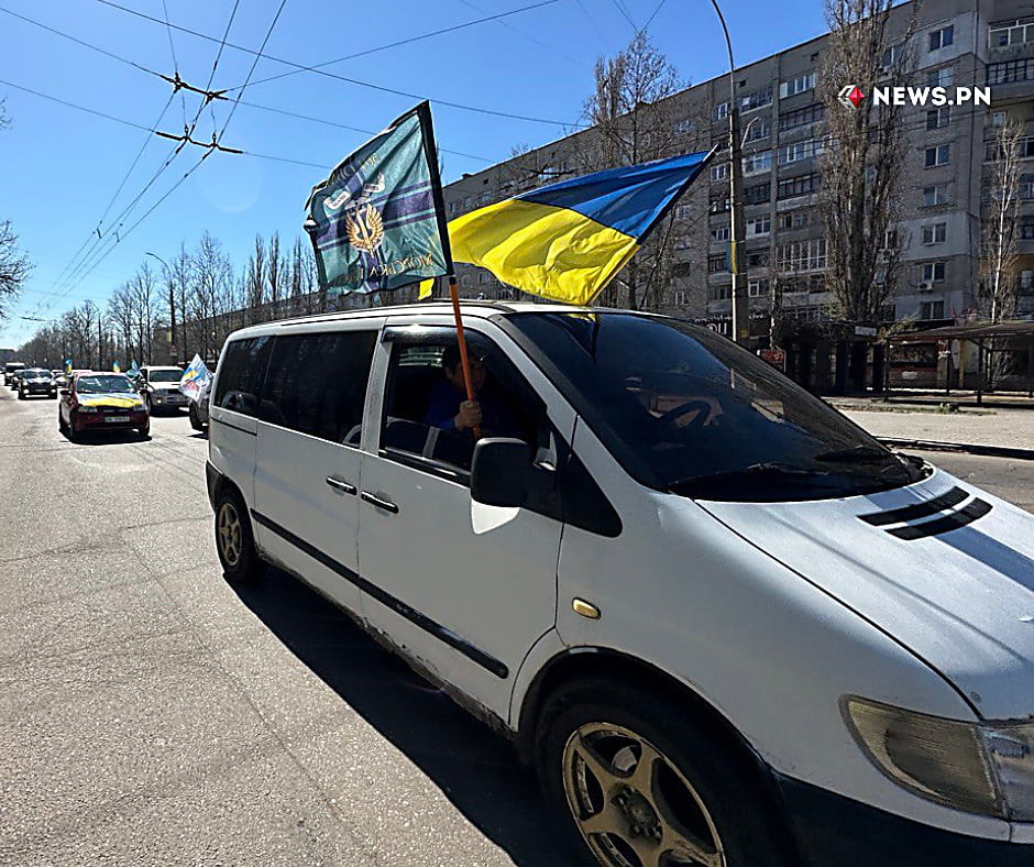 Автопробіг на підтримку військовополонених відбувся у Миколаєві (ФОТО)
