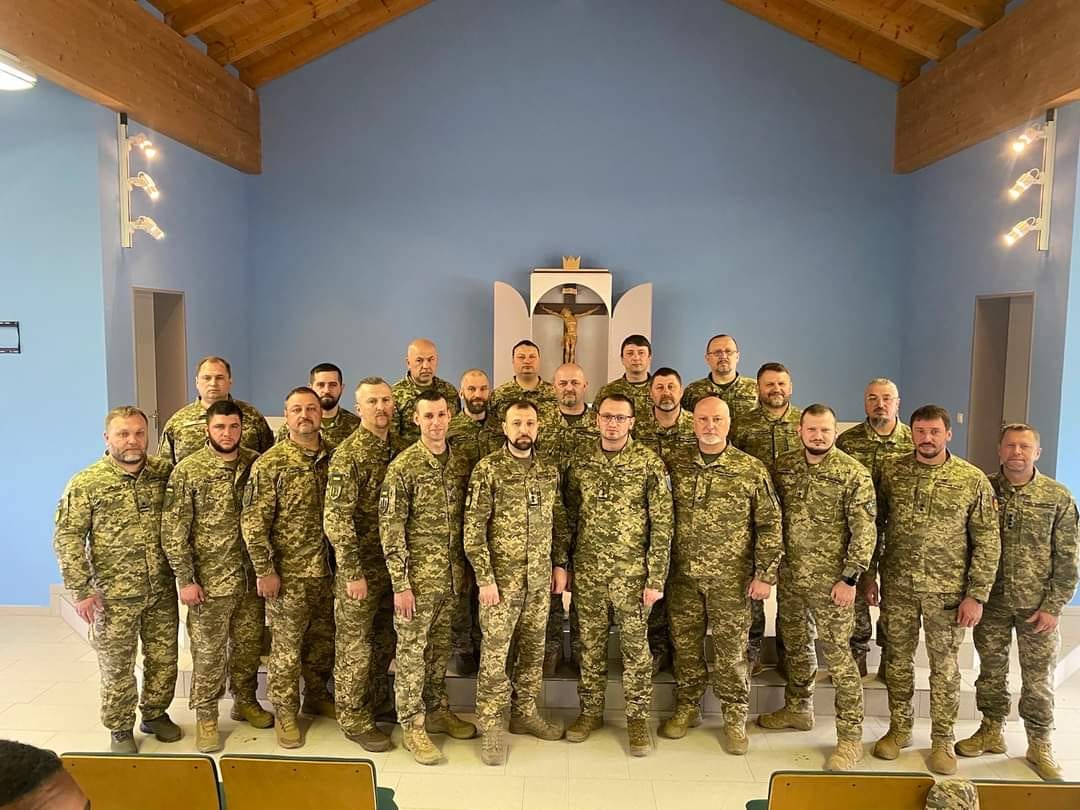У Німеччині завершився курс підвищення кваліфікації капеланів ЗСУ