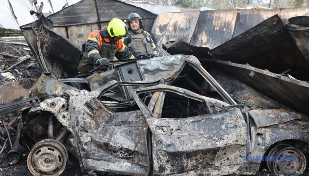 Авіаобстріл центру Харкова: пошкоджені п’ять багатоповерхівок і сім автівок (ФОТО)
