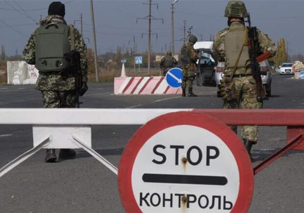 У Волинській області військові змушені були відкрити вогонь по автомобілю, який не зупинився на блокпосту