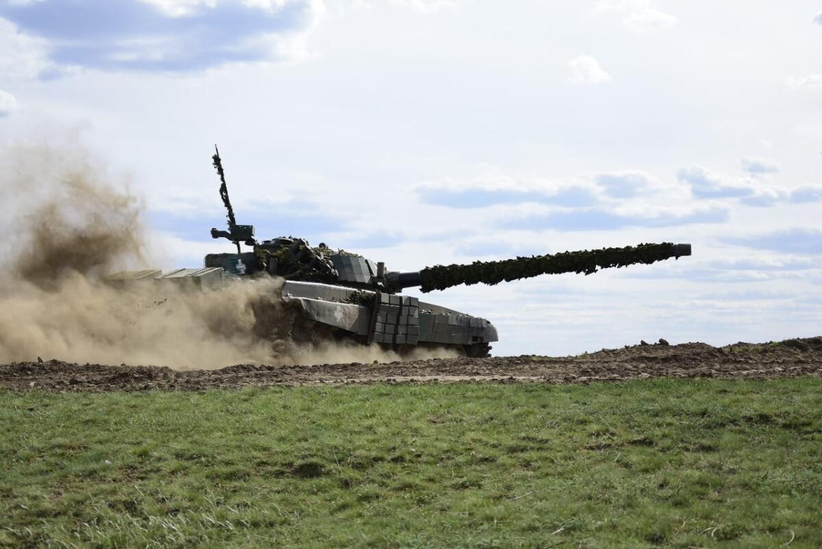 Найбільше ворог атакував на Бахмутському напрямку: відбито понад 30 атак